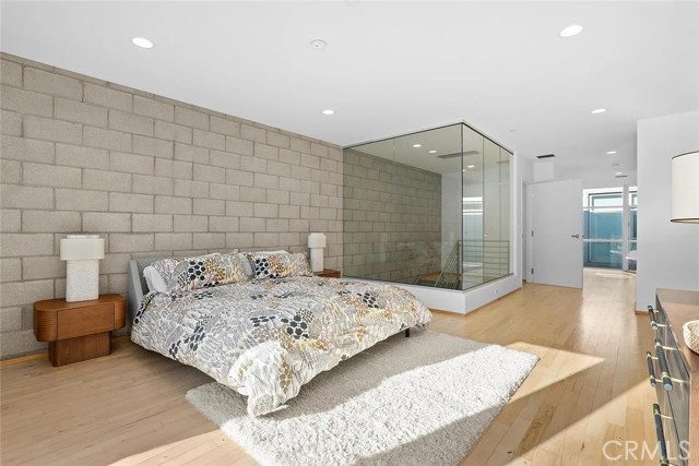3450 Cahuenga Boulevard, Universal City CA: https://media.crmls.org/medias/d82f2d1a-c6fc-49d3-8281-2d60f34eb581.jpg