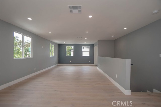 Detail Gallery Image 11 of 29 For 6823 Live Oak, Bell Gardens,  CA 90201 - – Beds | – Baths