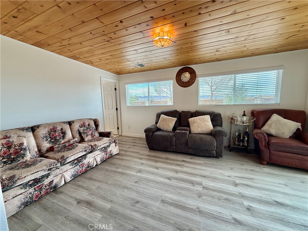 MLS #SR25260721 image #6