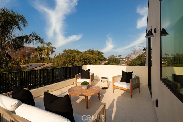 Detail Gallery Image 18 of 29 For 12213 Allin Street, Culver City,  CA 90230 - 4 Beds | 4/1 Baths