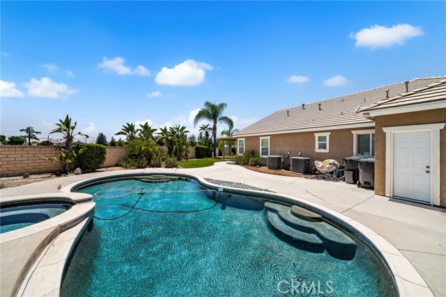Image 30 of 45 For 1909 Crystal Cove Court