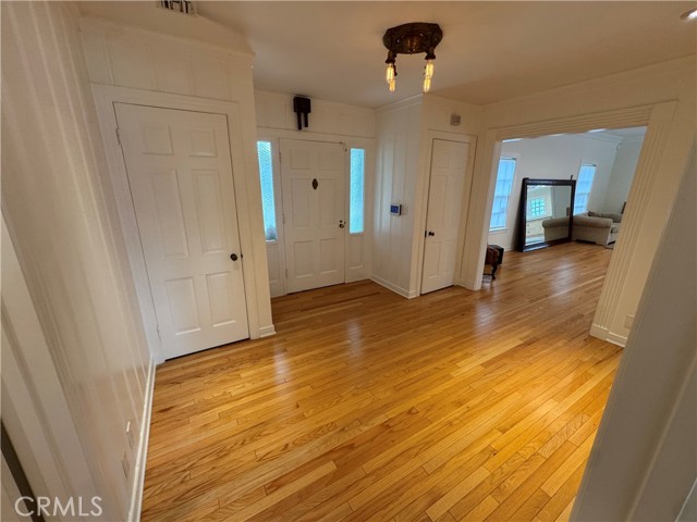 Detail Gallery Image 24 of 40 For 4455 California, Long Beach,  CA 90807 - 4 Beds | 3 Baths