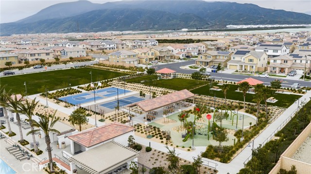 Detail Gallery Image 40 of 41 For 16667 Snowdrop #2,  Fontana,  CA 92336 - 4 Beds | 3 Baths