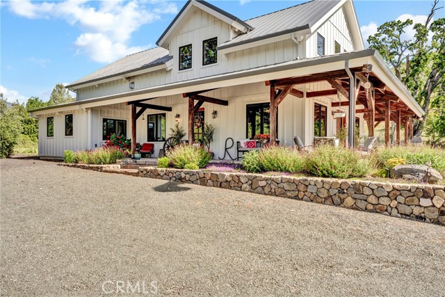 Detail Gallery Image 3 of 49 For 19676 Highway 175, Middletown,  CA 95461 - 3 Beds | 3 Baths