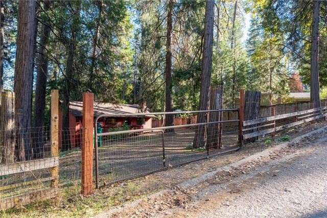 Detail Gallery Image 32 of 44 For 15328 Forest Ranch Wy, Forest Ranch,  CA 95942 - 3 Beds | 2/1 Baths