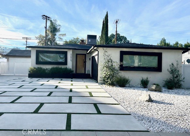 Detail Gallery Image 2 of 18 For 22020 Viscanio, Woodland Hills,  CA 91364 - 3 Beds | 2 Baths