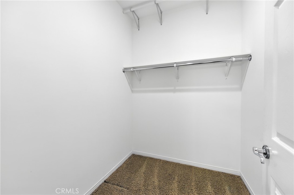 https://media.crmls.org/medias/d834ee52-e5bd-4804-8845-b54c1bef2c2a.jpg?preset=X-Large