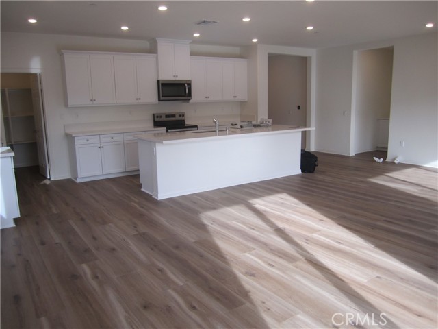 Image 4 of 15 For 7616 Nectarsweet Drive