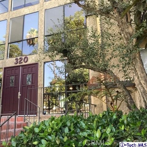 Detail Gallery Image 2 of 25 For 320 E Stocker St #318,  Glendale,  CA 91207 - 1 Beds | 2 Baths