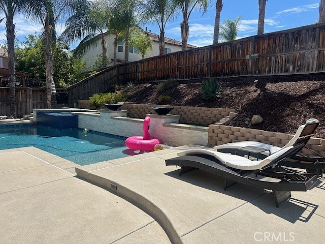 Detail Gallery Image 6 of 15 For 31963 Serrento Dr, Murrieta,  CA 92563 - 4 Beds | 3 Baths