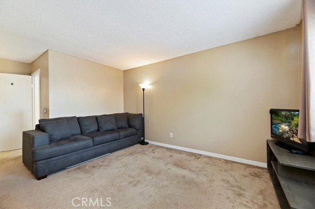 Detail Gallery Image 19 of 31 For 1932 E Yale St #B,  Ontario,  CA 91764 - 3 Beds | 1/1 Baths
