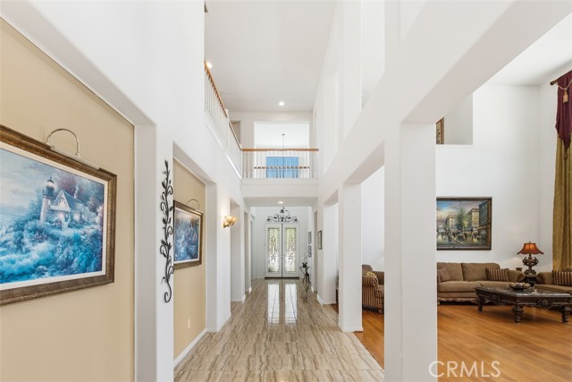 Detail Gallery Image 4 of 24 For 35982 Murano St, Murrieta,  CA 92562 - 4 Beds | 3/1 Baths