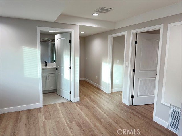 Detail Gallery Image 8 of 22 For 7317 Darby Pl, Reseda,  CA 91335 - 3 Beds | 2/1 Baths