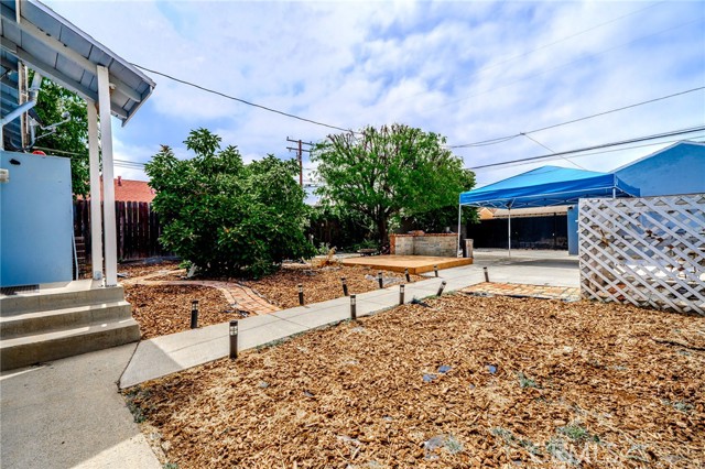 13018 Rosecrans Avenue, Norwalk CA: https://media.crmls.org/medias/d836aaeb-4df2-47d0-bf72-eab80cf6f55f.jpg