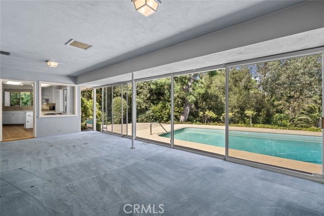 Detail Gallery Image 7 of 33 For 1530 Kenmore Rd, Pasadena,  CA 91106 - 3 Beds | 3 Baths