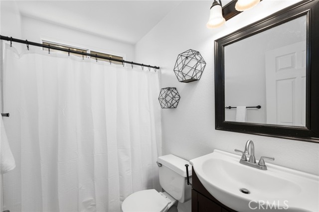 Detail Gallery Image 17 of 33 For 32989 Rossman Cir, Temecula,  CA 92592 - 4 Beds | 2 Baths