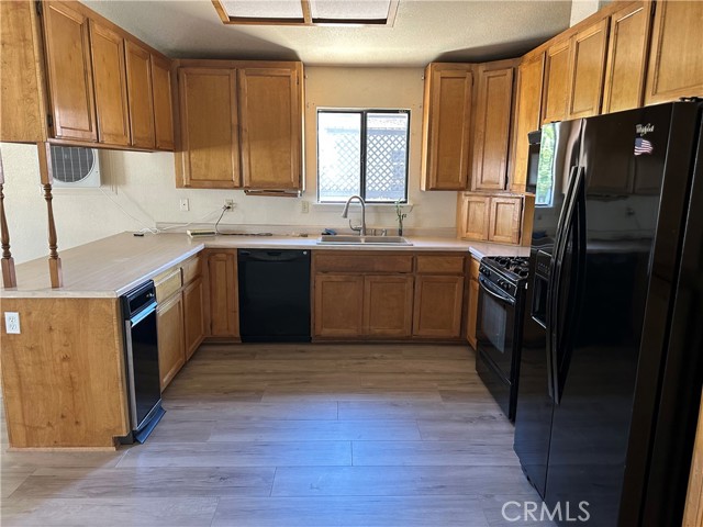 14572 Lighthouse Lane, Helendale CA: https://media.crmls.org/medias/d8383153-1afb-48e5-8830-9671ec8f7512.jpg
