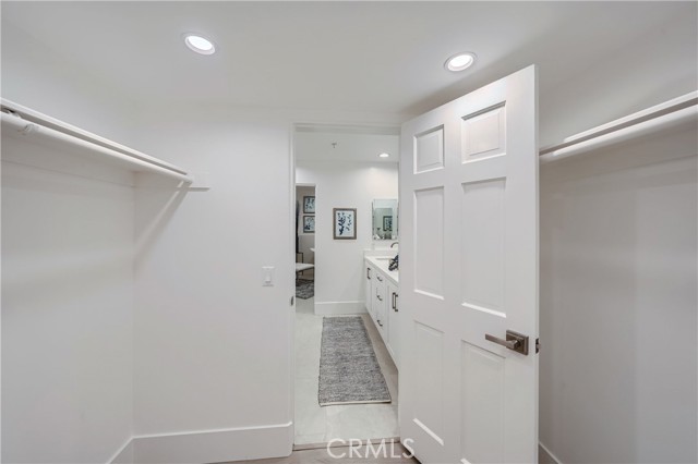 Master Walk-n Closet
