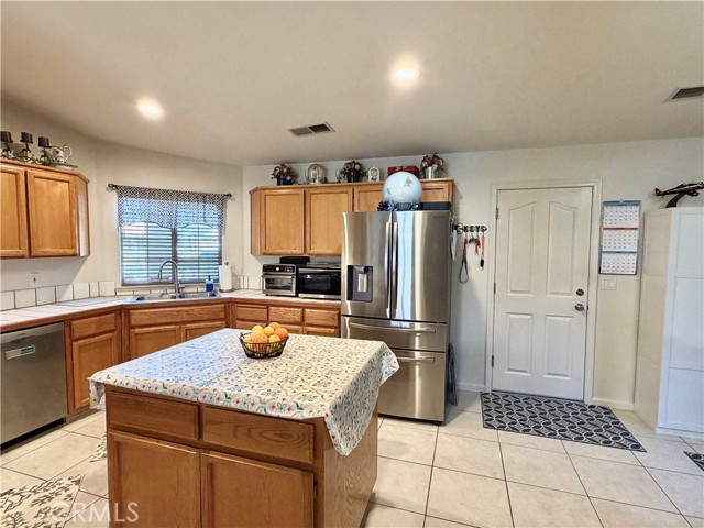 Detail Gallery Image 26 of 51 For 2943 Bea, Merced,  CA 95348 - 3 Beds | 2 Baths