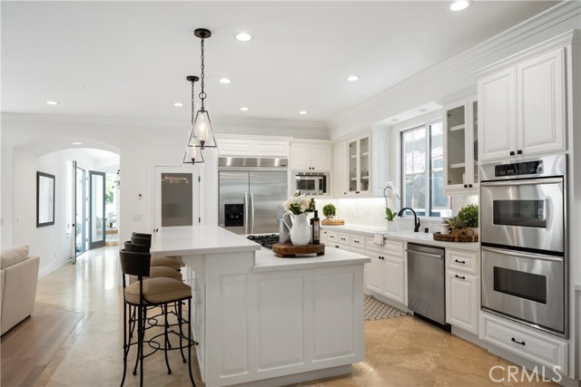 561 33rd Street, Manhattan Beach, California 90266, 5 Bedrooms Bedrooms, ,5 BathroomsBathrooms,Residential,Sold,33rd,SB21226238