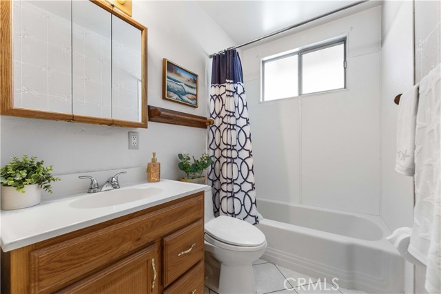 Image 13 of 24 For 20625 Wardham Avenue