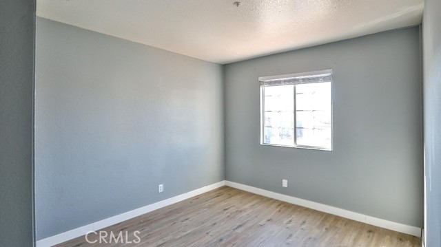 Detail Gallery Image 20 of 30 For 11355 Tondela St, Fontana,  CA 92337 - 5 Beds | 2/1 Baths