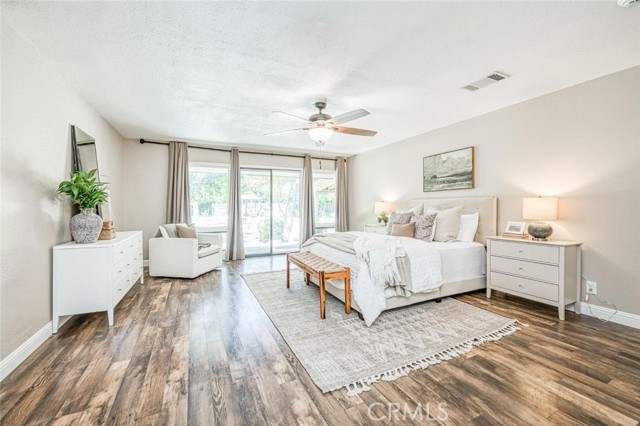 1590 W Escalon Avenue, Fresno CA: https://media.crmls.org/medias/d8395f6e-85ce-4548-bee1-714835f60a5b.jpg