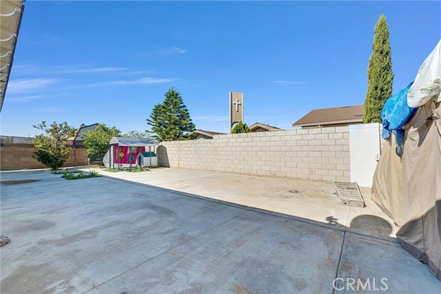 Detail Gallery Image 27 of 32 For 9318 Marcona Avenue, Fontana,  CA 92335 - 4 Beds | 2 Baths