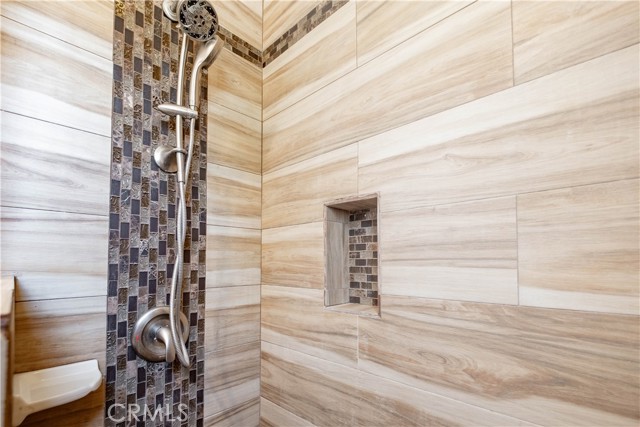 27531 Sunny Creek Drive, Valencia CA: https://media.crmls.org/medias/d83a2d0b-b782-43ff-87d2-b26e14cc1fec.jpg