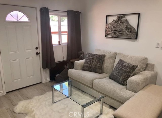 7101 Fallbrook Avenue, West Hills CA: https://media.crmls.org/medias/d83a935e-c4d5-476e-bb86-06c5d98cfd8b.jpg
