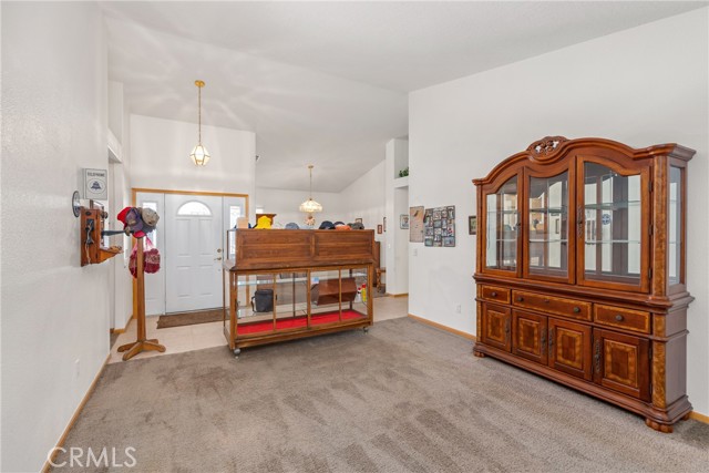 Detail Gallery Image 5 of 24 For 12902 Casco, Apple Valley,  CA 92308 - 3 Beds | 2 Baths