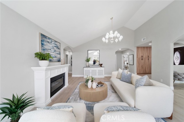 Detail Gallery Image 6 of 33 For 25981 Cordillera, Mission Viejo,  CA 92691 - 4 Beds | 3/1 Baths