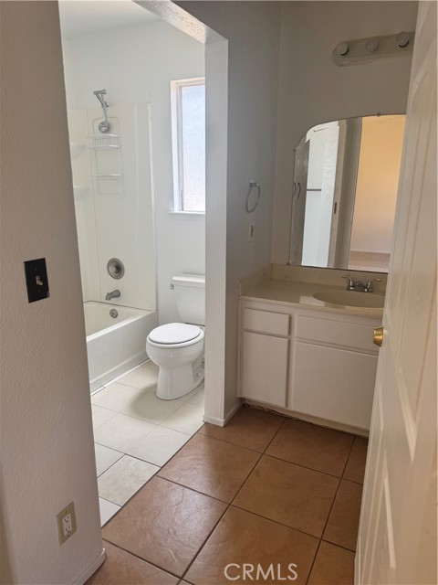 Detail Gallery Image 19 of 23 For 16840 Mackennas Gold Ave, Palmdale,  CA 93591 - 4 Beds | 2 Baths