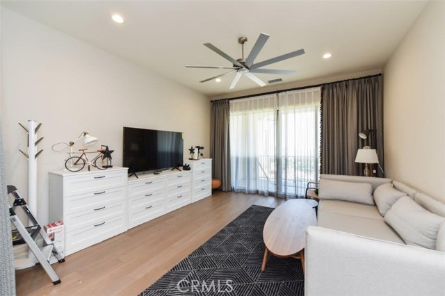 Detail Gallery Image 29 of 43 For 222 Clear Falls, Irvine,  CA 92602 - 5 Beds | 5/1 Baths