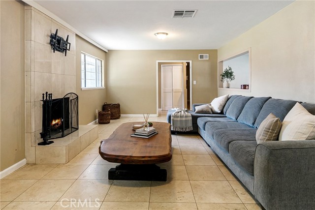419 Marcia Street, Redlands CA: https://media.crmls.org/medias/d83ce8f6-6212-4337-967d-b91cf08949d1.jpg