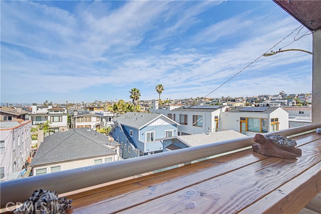 Detail Gallery Image 16 of 30 For 15 15th #22,  Hermosa Beach,  CA 90254 - 2 Beds | 2 Baths