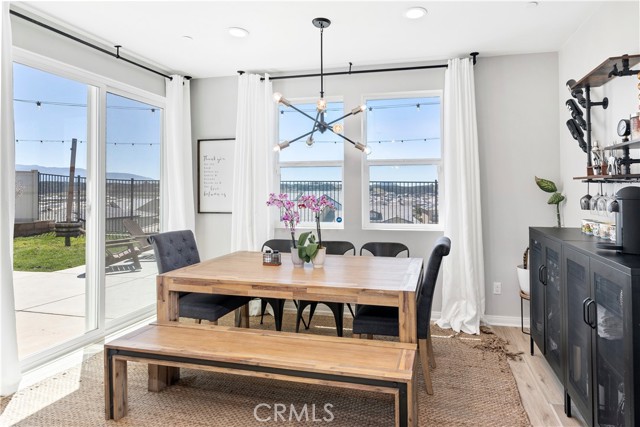 39463 Dayspring Way, Temecula CA: https://media.crmls.org/medias/d83dd235-b144-4ad3-baa5-c2e76bd6f3b6.jpg