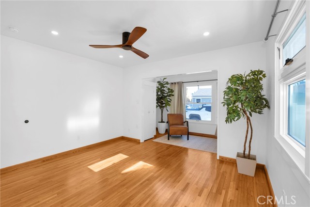 Detail Gallery Image 13 of 39 For 313 14th St, Seal Beach,  CA 90740 - 3 Beds | 2 Baths