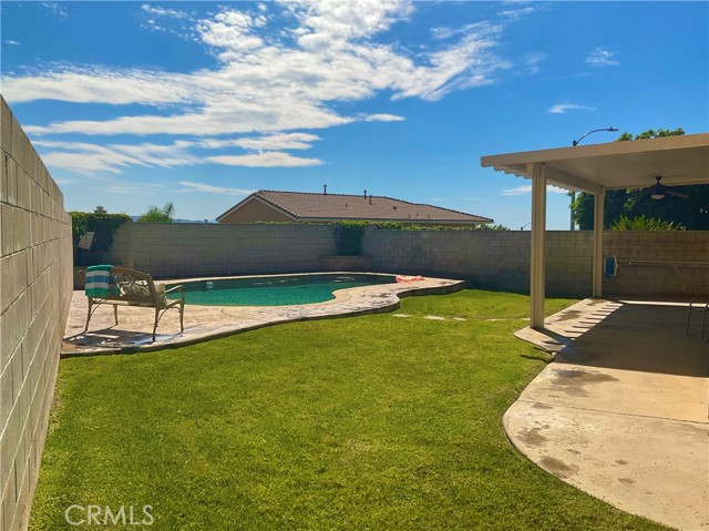 Detail Gallery Image 27 of 73 For 7123 Hidden Ct, Highland,  CA 92346 - 4 Beds | 3 Baths