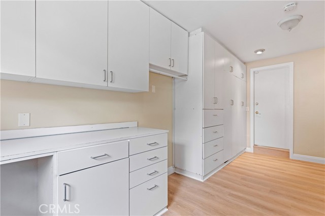 13405 Tiara Street, Valley Glen CA: https://media.crmls.org/medias/d84011f3-52ee-498b-be55-56340713633a.jpg