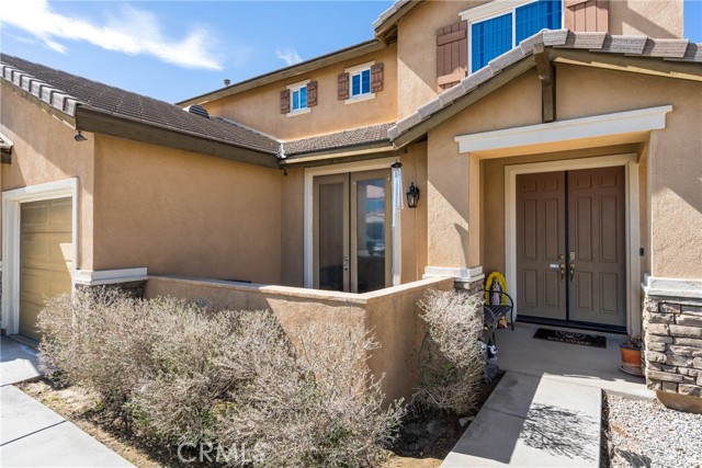 Detail Gallery Image 4 of 63 For 12582 Ilona St, Victorville,  CA 92392 - 5 Beds | 3/1 Baths
