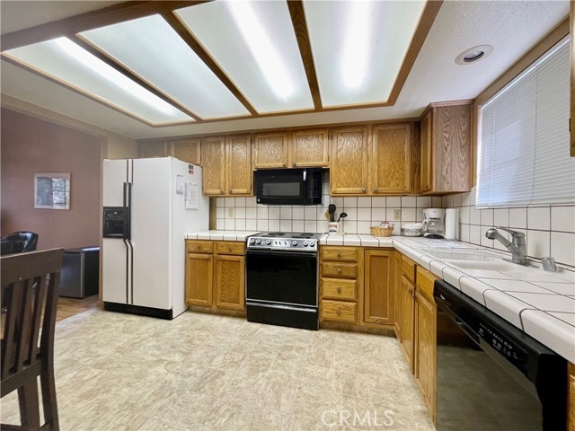 Detail Gallery Image 17 of 28 For 40547 Saddleback, Bass Lake,  CA 93604 - 3 Beds | 2/1 Baths