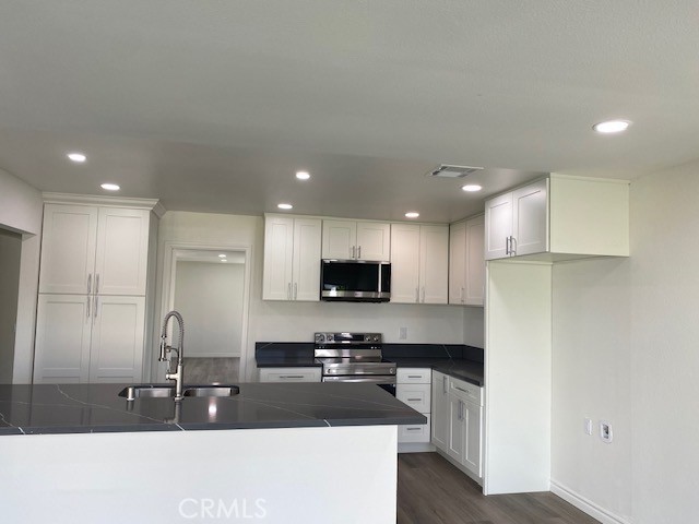 Front Image Thumbnail for CROC26023827