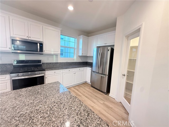 Detail Gallery Image 7 of 28 For 6958 Crimson Dr, Buena Park,  CA 90621 - 4 Beds | 3/1 Baths