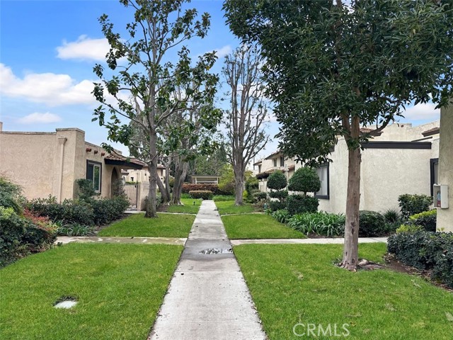 Image 31 of 33 For 9948 Del Rio