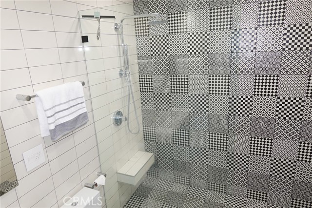 430 Sonora Avenue, Glendale CA: https://media.crmls.org/medias/d8441e60-83ad-4da6-8a57-55b3b5863b72.jpg