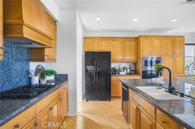 Detail Gallery Image 9 of 39 For 33422 Scarborough, Temecula,  CA 92592 - 5 Beds | 3/1 Baths