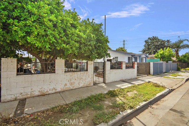 9624 Parmelee Avenue #2, Los Angeles, CA, 90002 9624 Parmelee Avenue #2, Los Angeles, CA, 90002