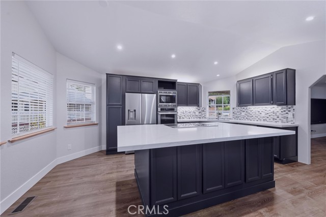 Detail Gallery Image 18 of 45 For 19231 Ravenhill Rd, Hidden Valley Lake,  CA 95467 - 3 Beds | 2 Baths