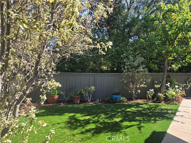 Detail Gallery Image 2 of 2 For 65 Pinewood #33,  Irvine,  CA 92604 - 3 Beds | 3 Baths